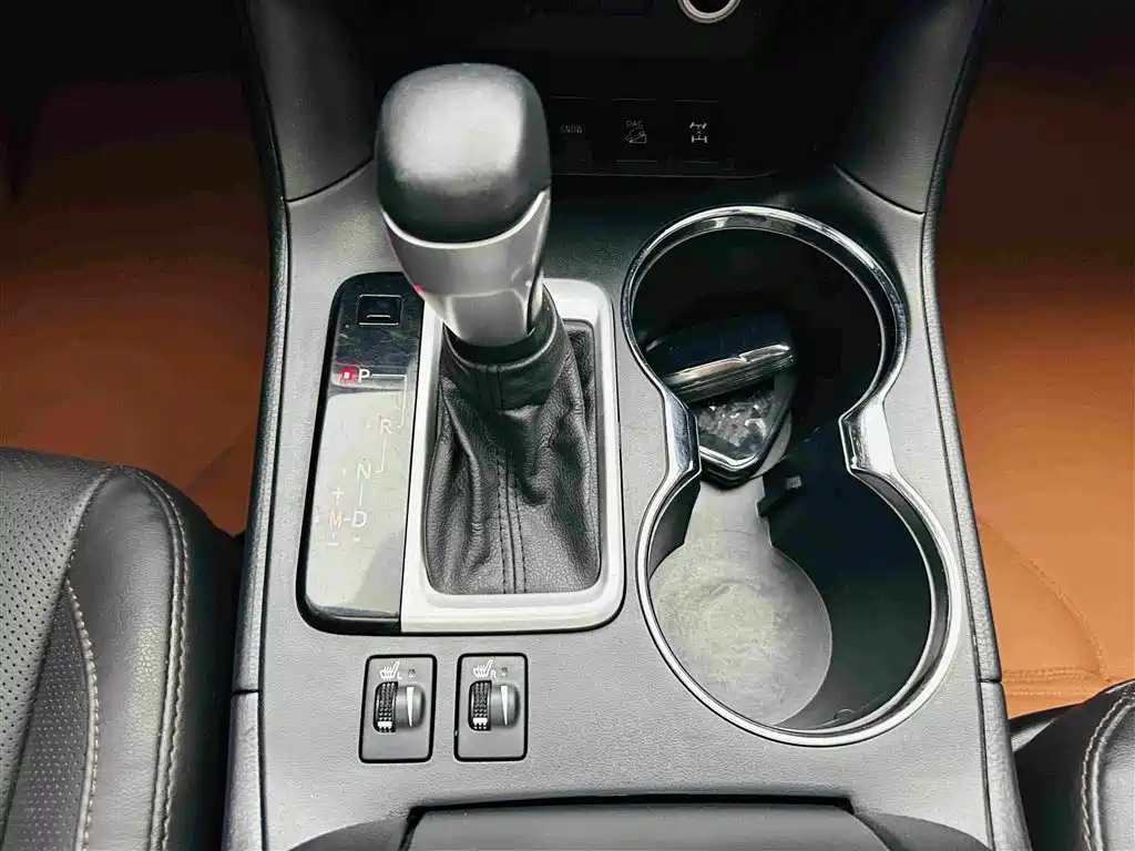 Toyota Highlander 2021 — фото 17