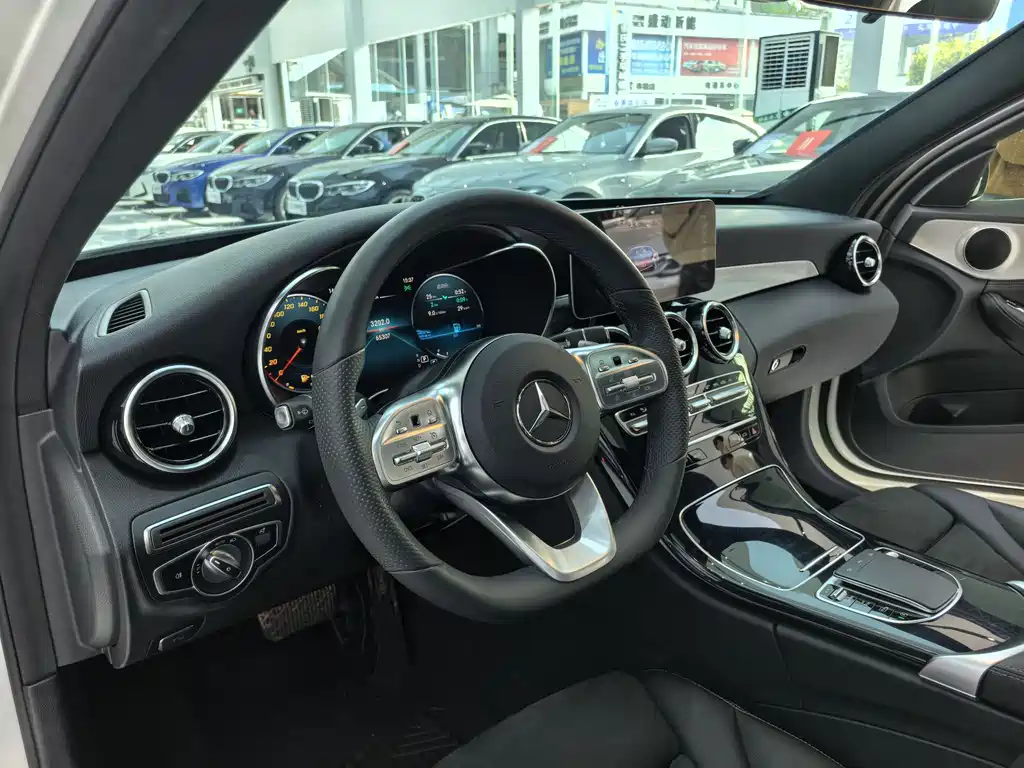 Mercedes-Benz C-Class 2020 — фото 5