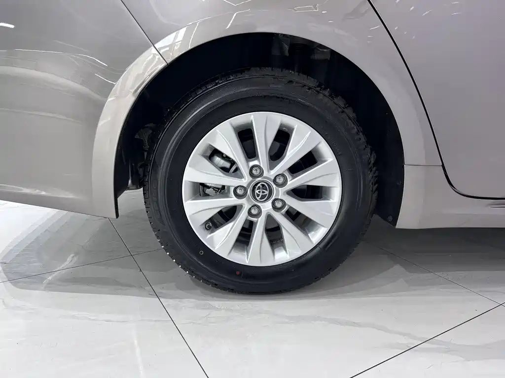 Toyota Corolla 2022 — фото 17