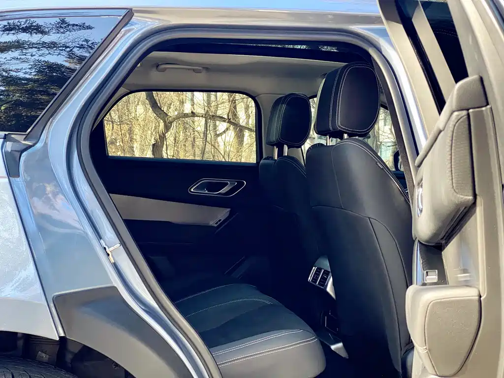 Land Rover Velar 2019 — фото 26