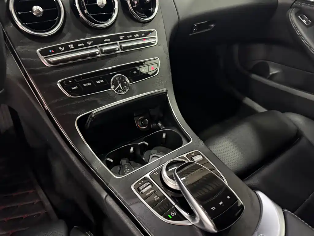 Mercedes-Benz C-Class 2018 — фото 16