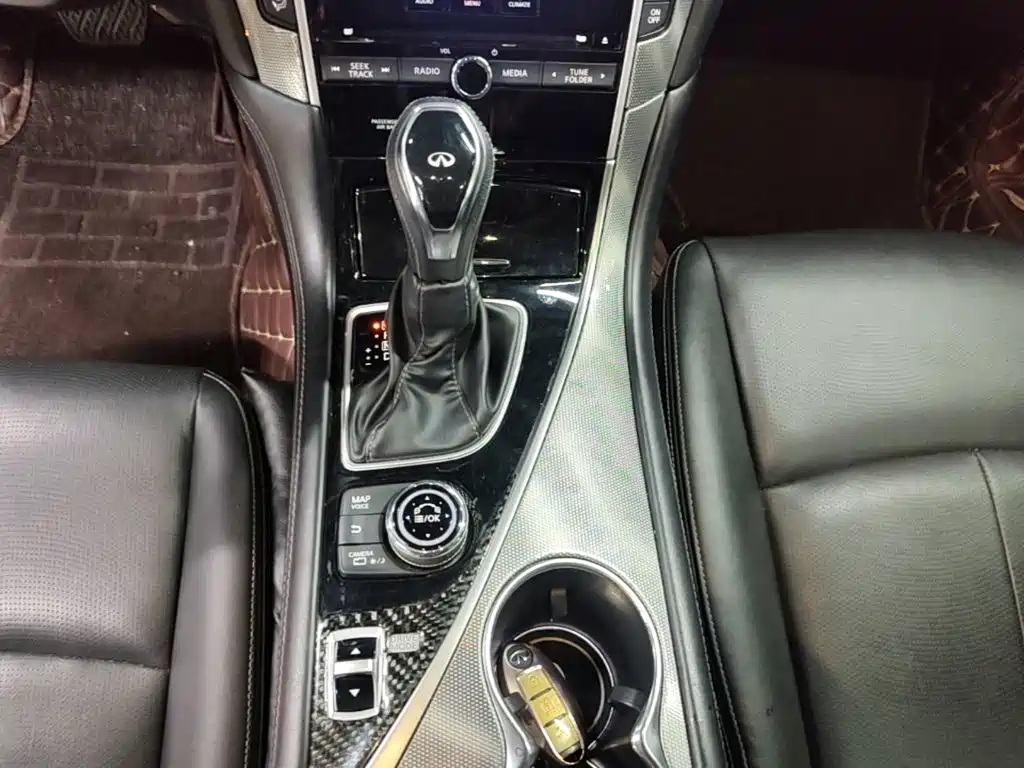 Infiniti Q50L 2018 — фото 14