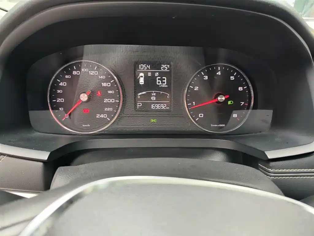 Roewe i6 Classic 2017 — фото 12