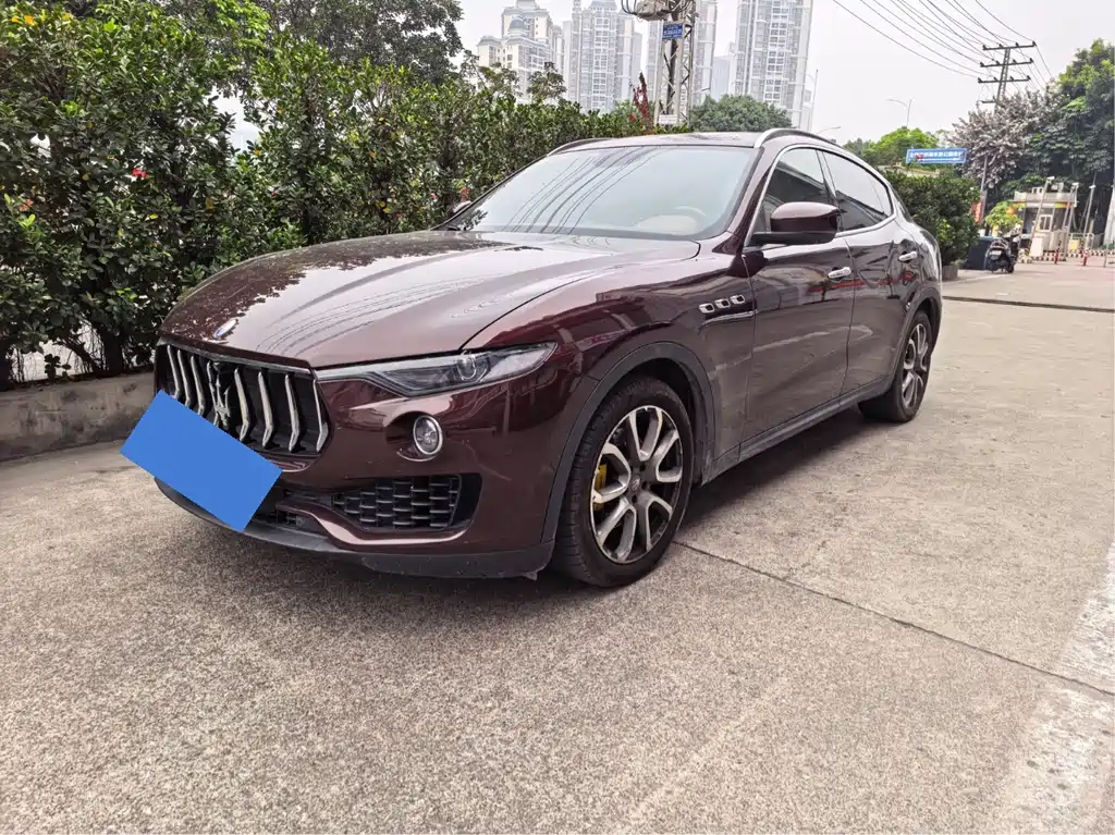 Maserati Levante 2017 — фото 1