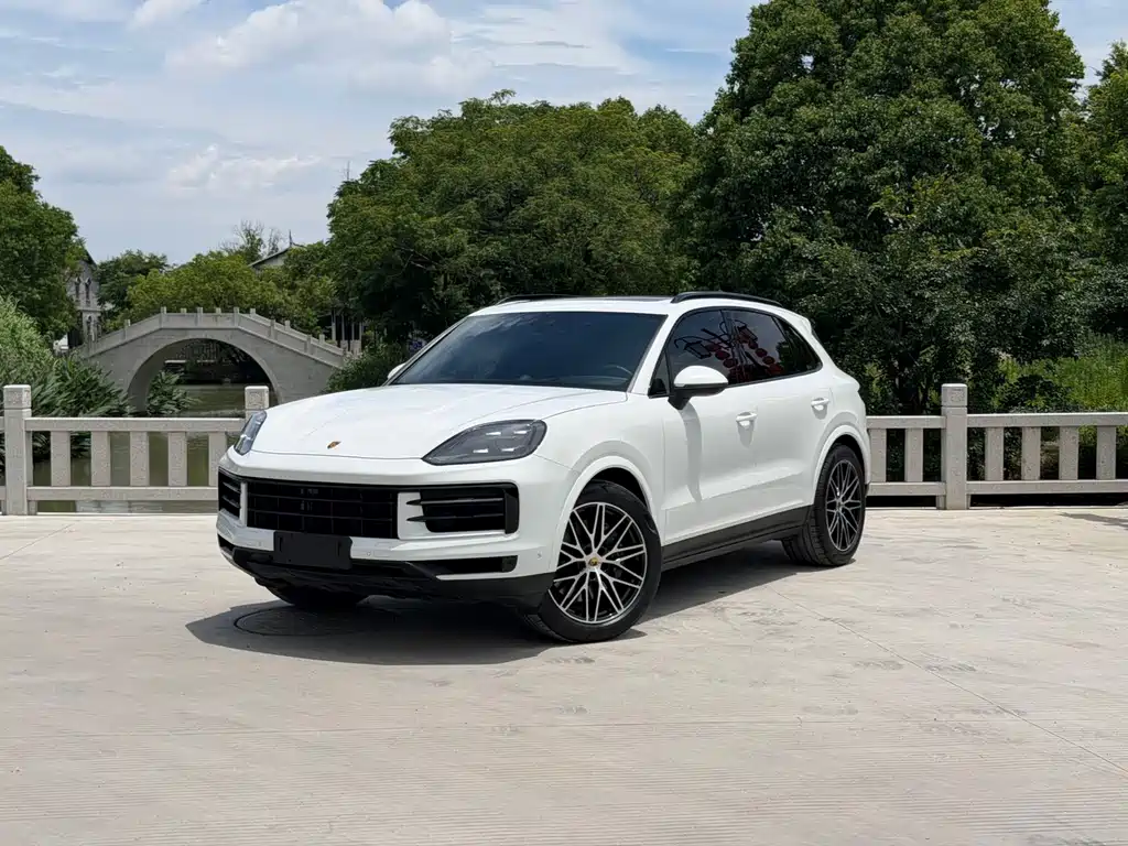 Porsche Cayenne 2024