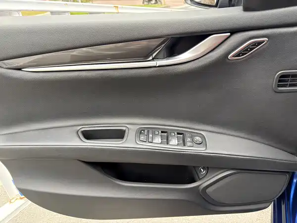 Maserati Ghibli 2014