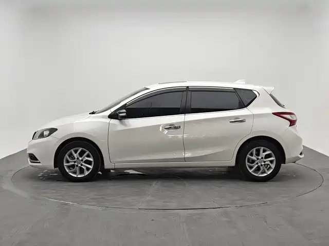 Nissan Tiida 2020