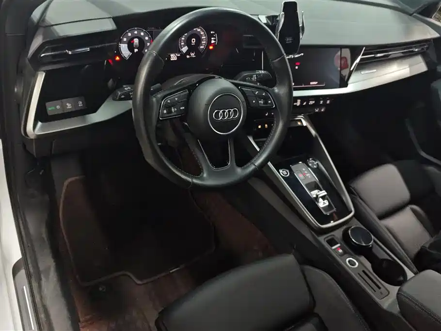 Audi A3 2022 — фото 12