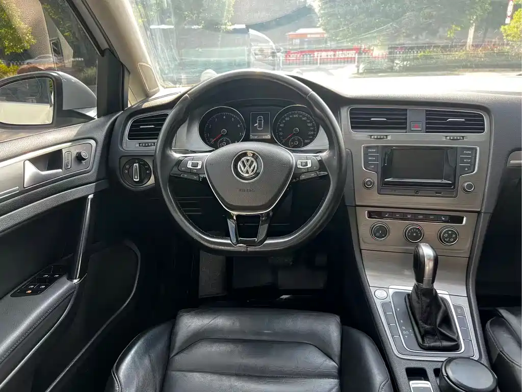 Volkswagen Golf 2015 — фото 11