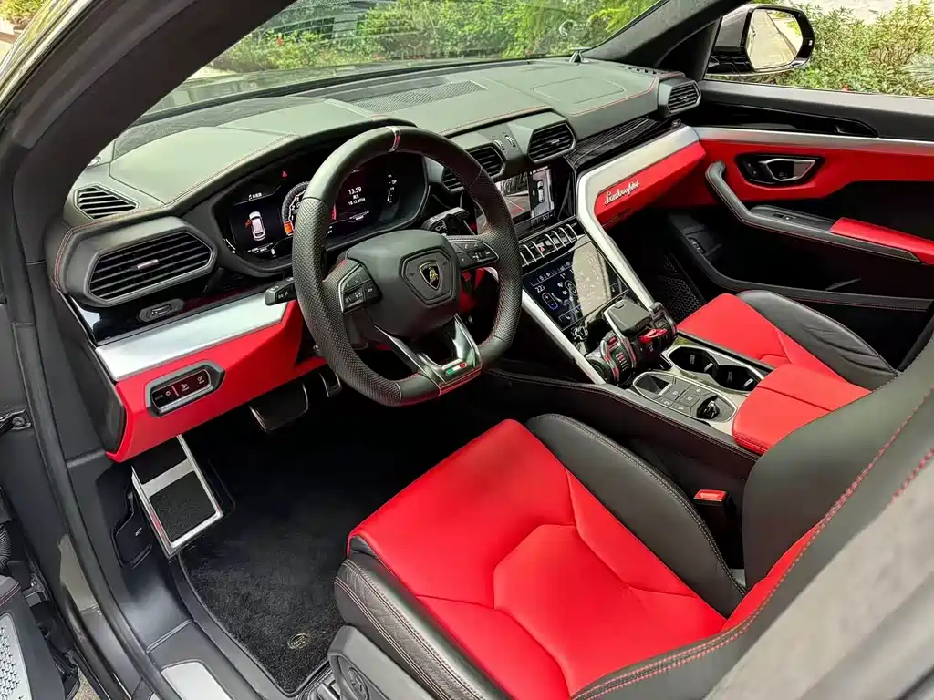 Lamborghini Urus 2019 — фото 3