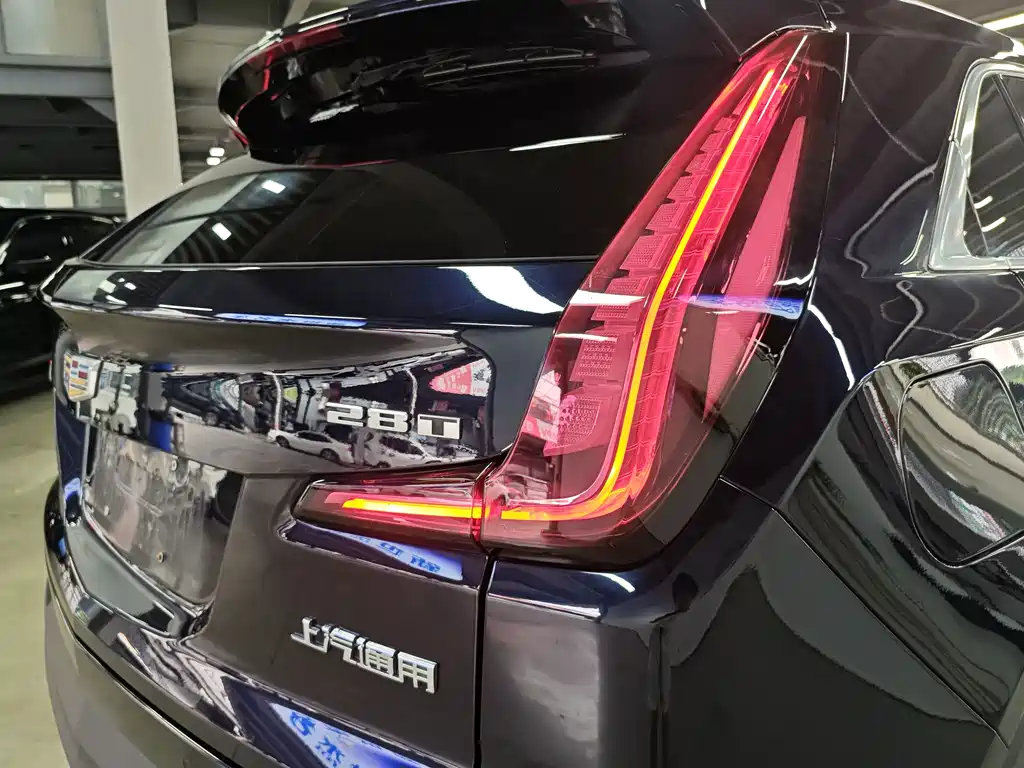 Cadillac XT4 2020 — фото 14
