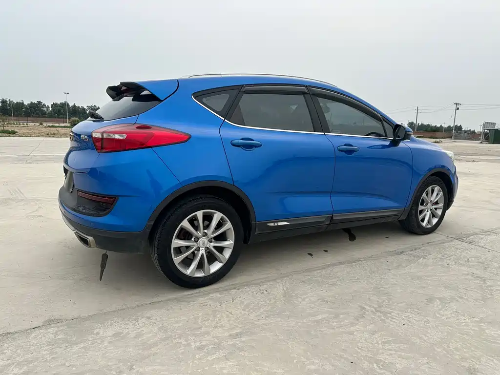 Geely Emgrand GS 2017 — фото 12