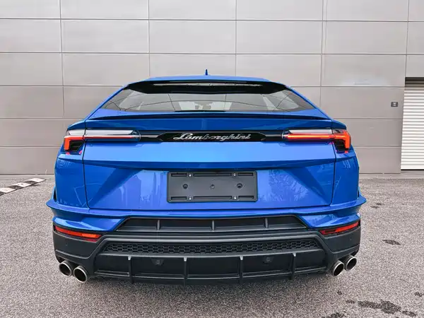 Lamborghini Urus 2024