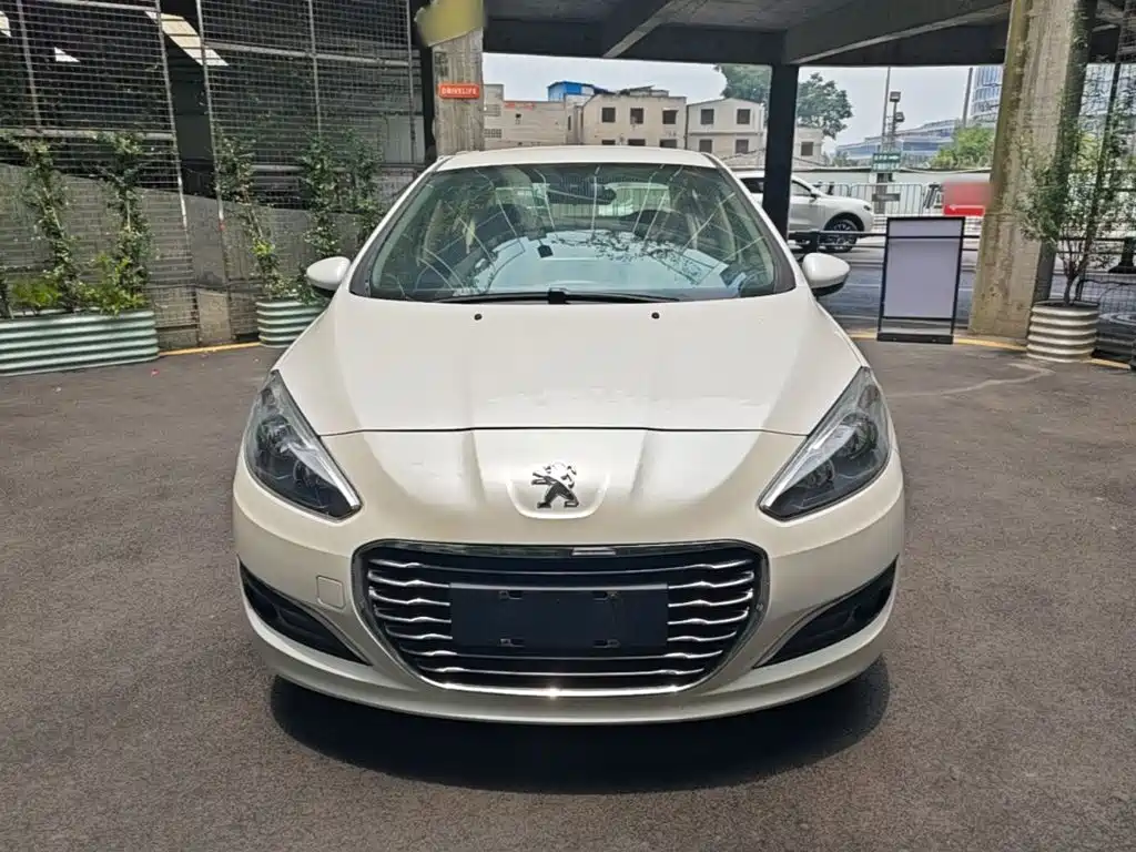 Peugeot 308 2015