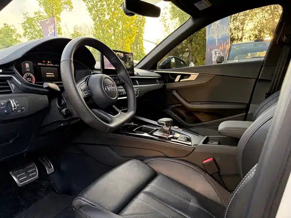 Audi A4L 2024