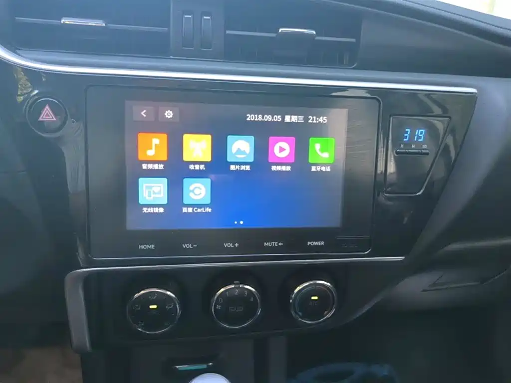 Toyota Corolla 2019 — фото 13