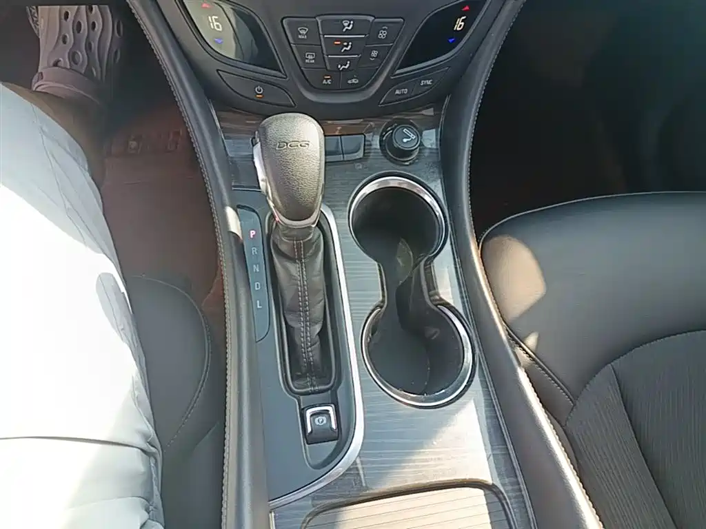 Buick Envision Plus 2018 — фото 14