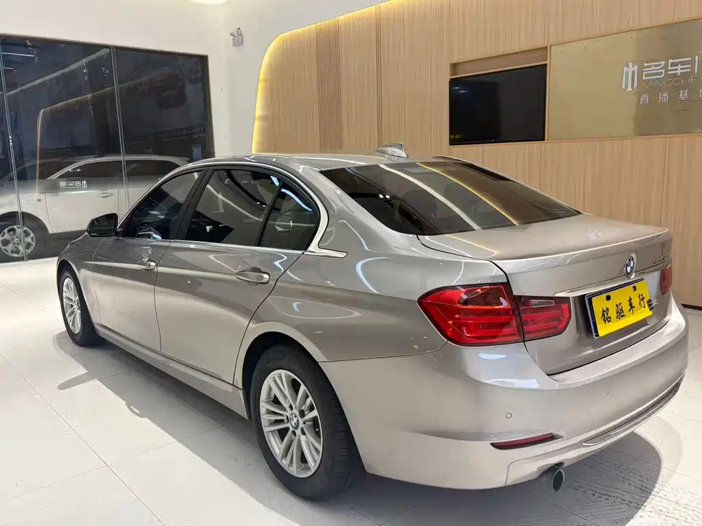 BMW 3 Series 2015 — фото 4