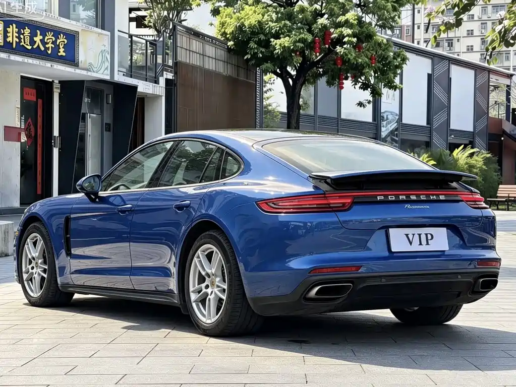 Porsche Panamera 2018 — фото 8