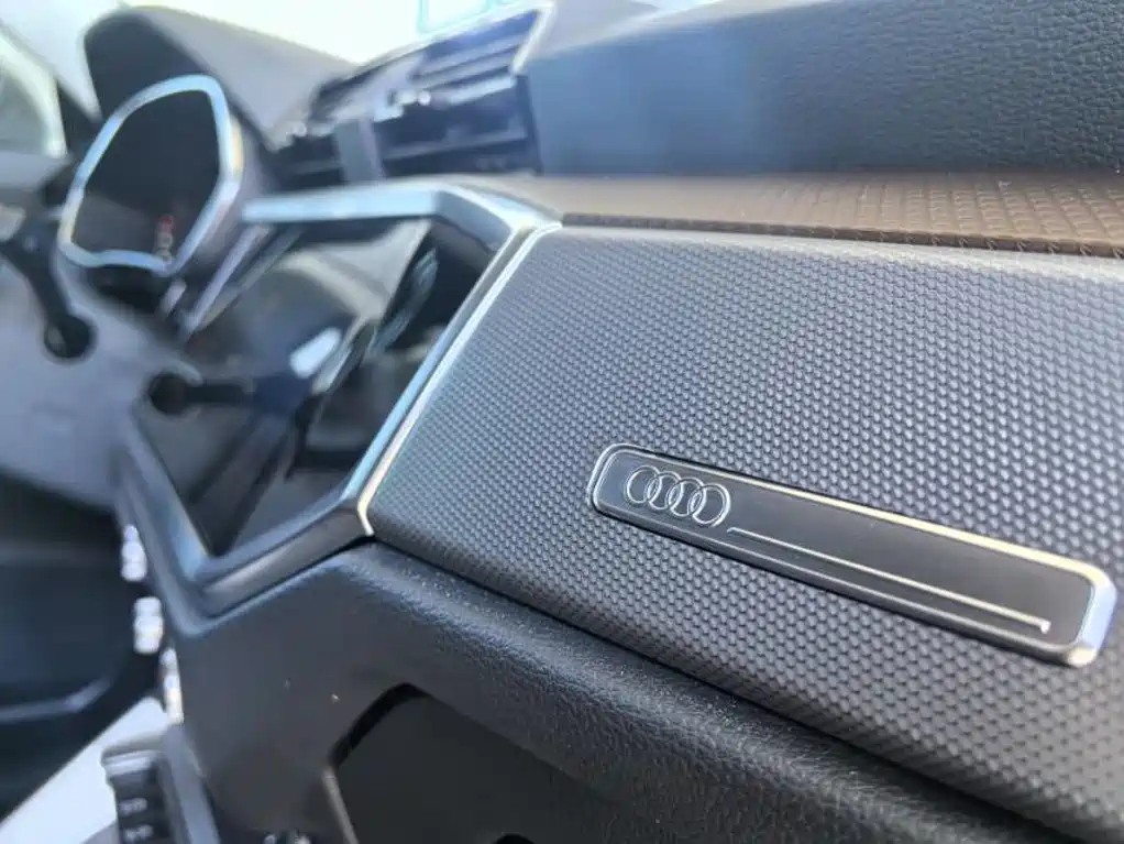 Audi Q3 2023 — фото 20
