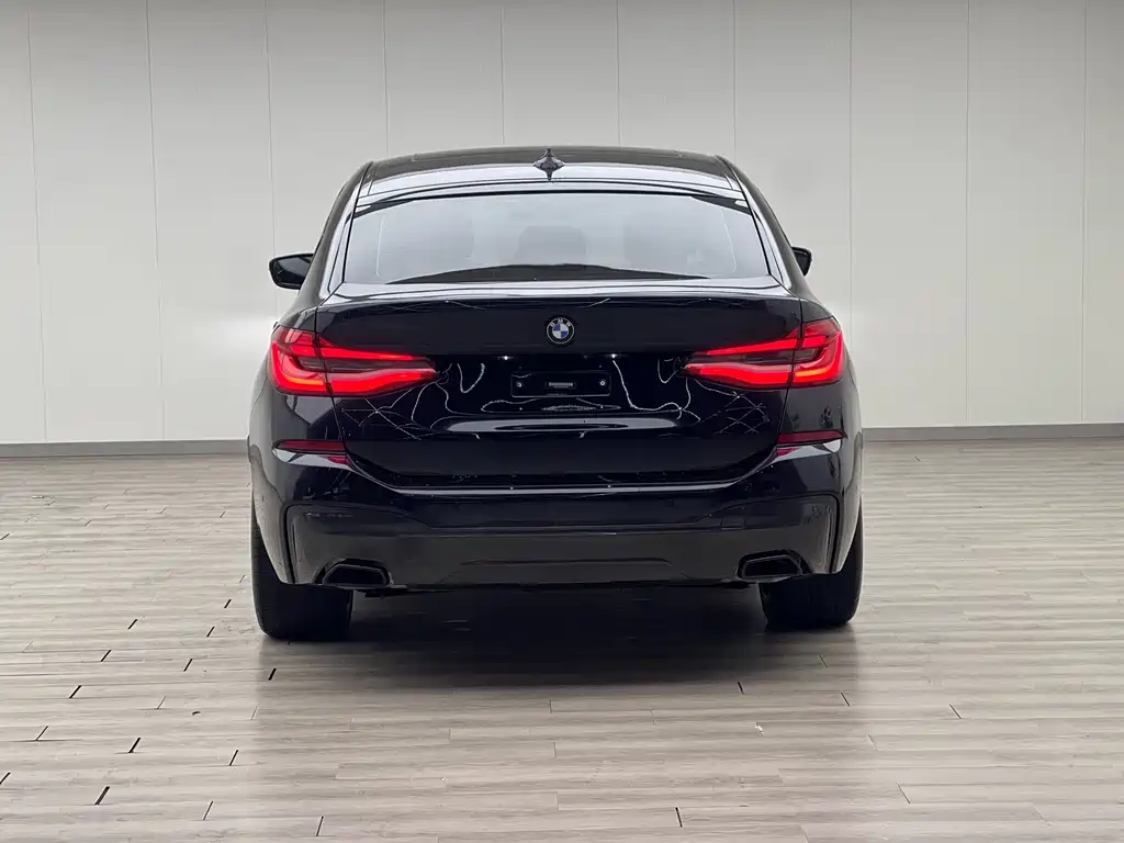 BMW 6 Series GT 2021 — фото 24