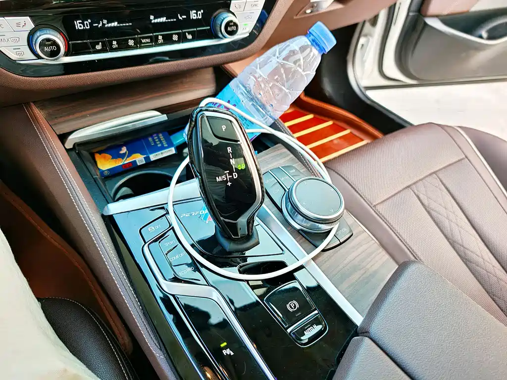 BMW 5 Series 2021 — фото 15