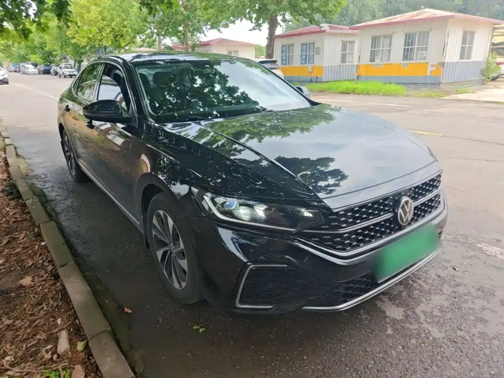 Volkswagen Passat 2024