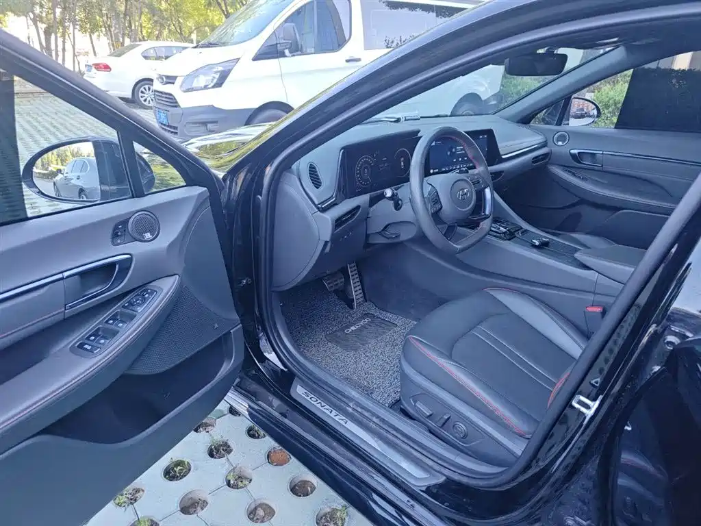 Hyundai Sonata 2021 — фото 12
