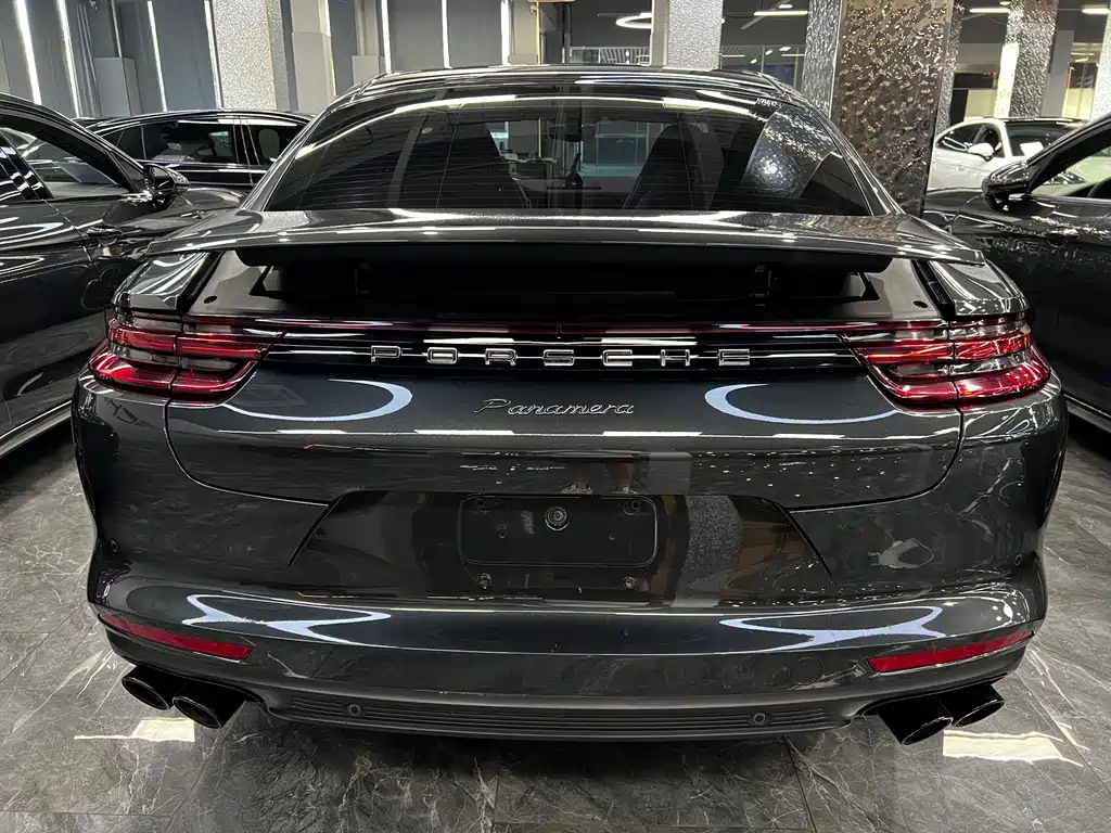 Porsche Panamera 2020 — фото 19