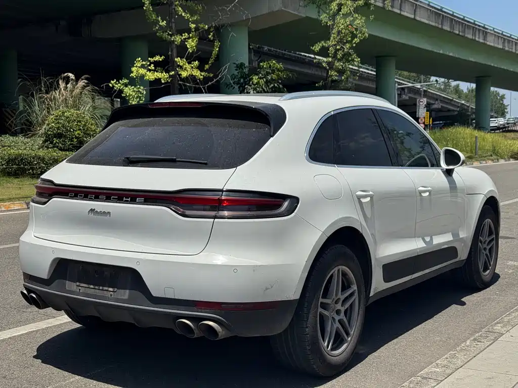 Porsche Macan 2019 — фото 9