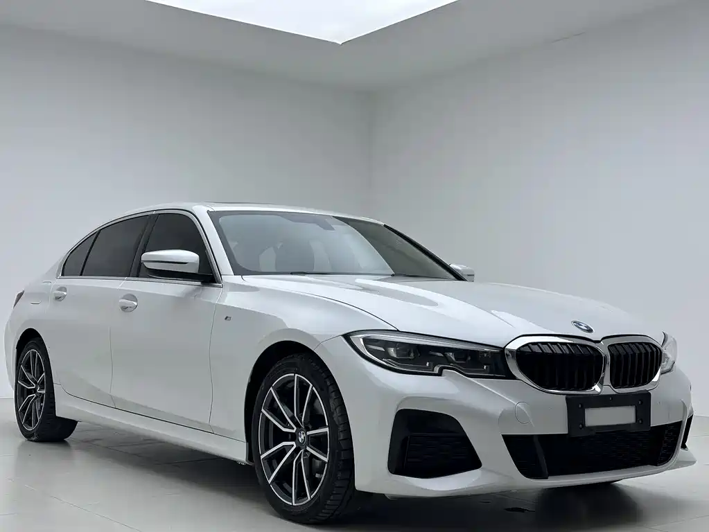 BMW 3 Series 2021