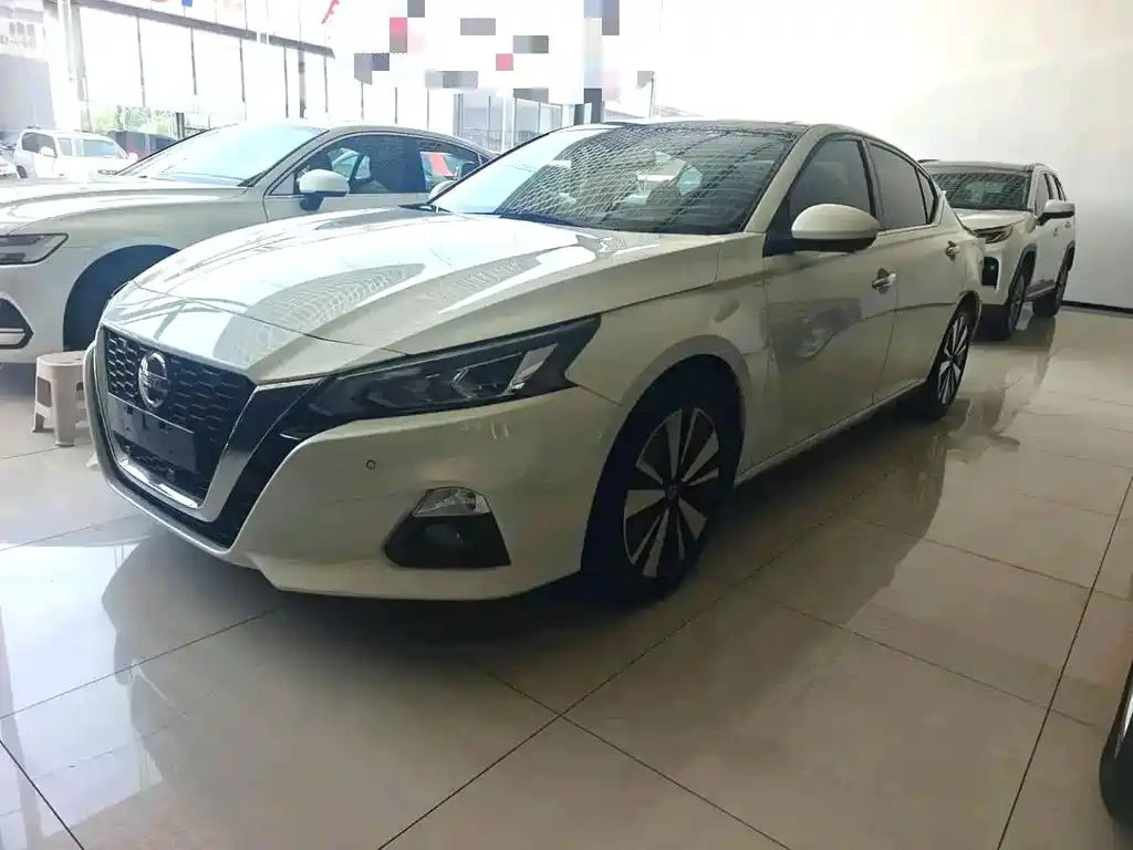 Nissan Teana 2022 — фото 1