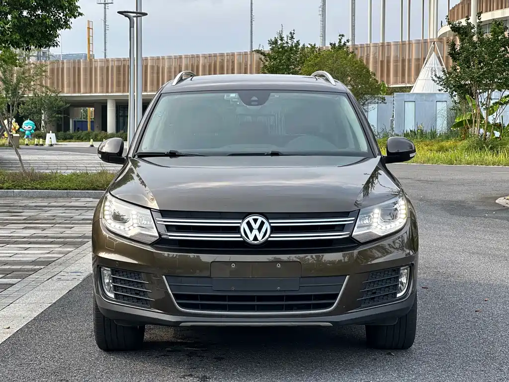 Volkswagen Tiguan 2018 — фото 2