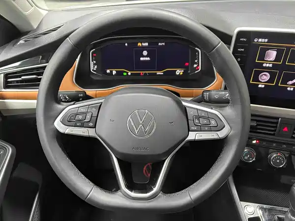 Volkswagen Bora 2022
