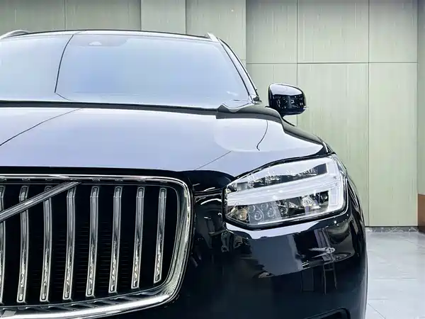 Volvo XC90 Plug-In Hybrid 2022