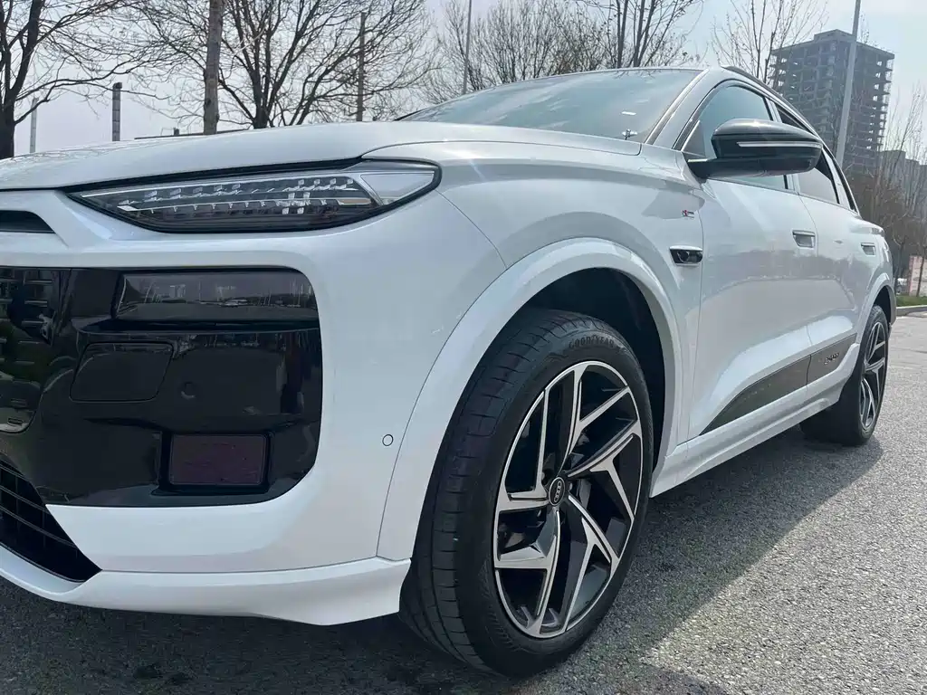 Audi Q6L Sportback E-Tron 2026 — фото 4