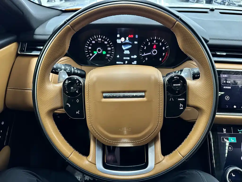 Land Rover Range Rover Velar 2019 — фото 9