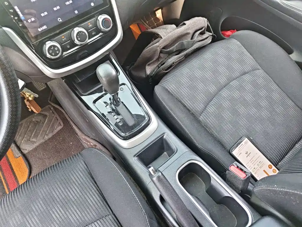 Nissan Tiida 2019 — фото 14