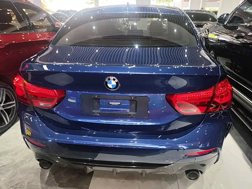 BMW 1 Series 2021
