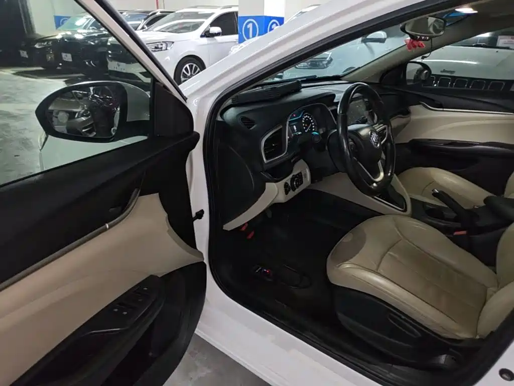 Buick Excelle GT 2019 — фото 16