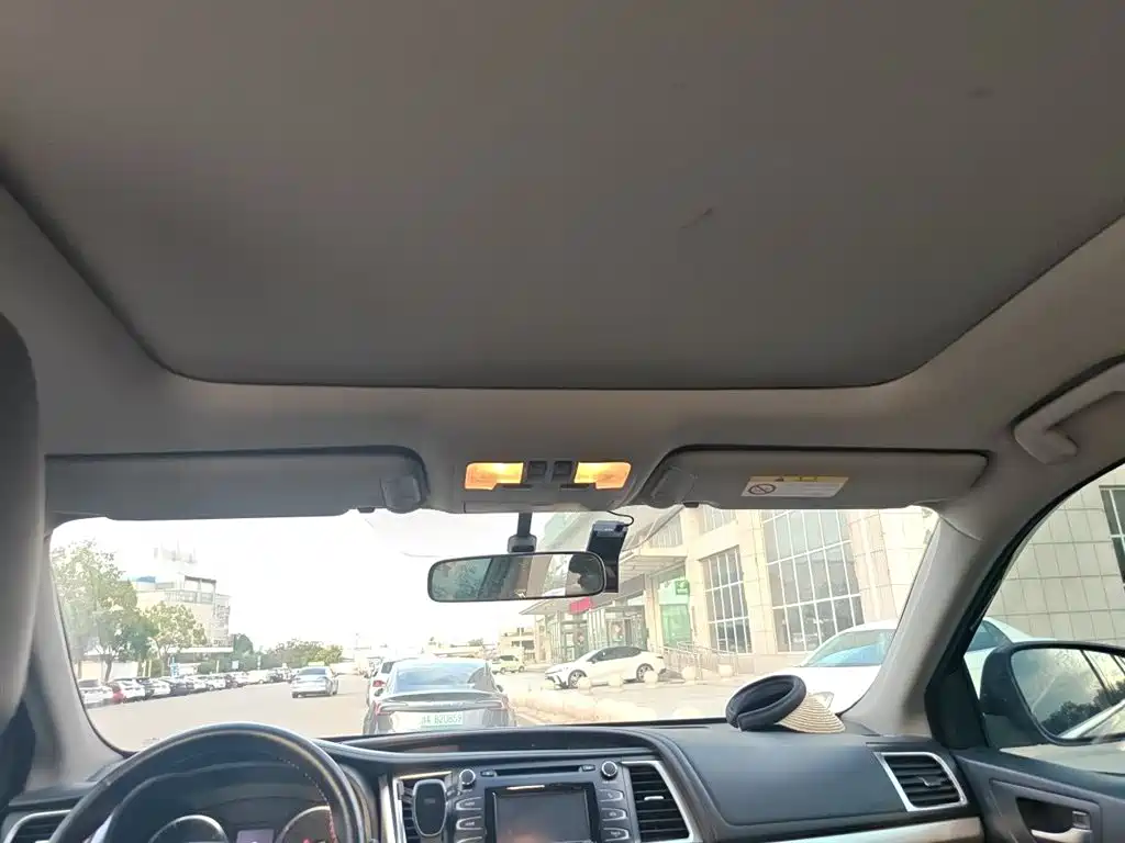 Toyota Highlander 2017 — фото 14