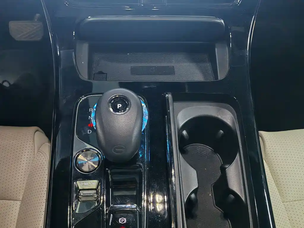 GAC Trumpchi M8 2023 — фото 11
