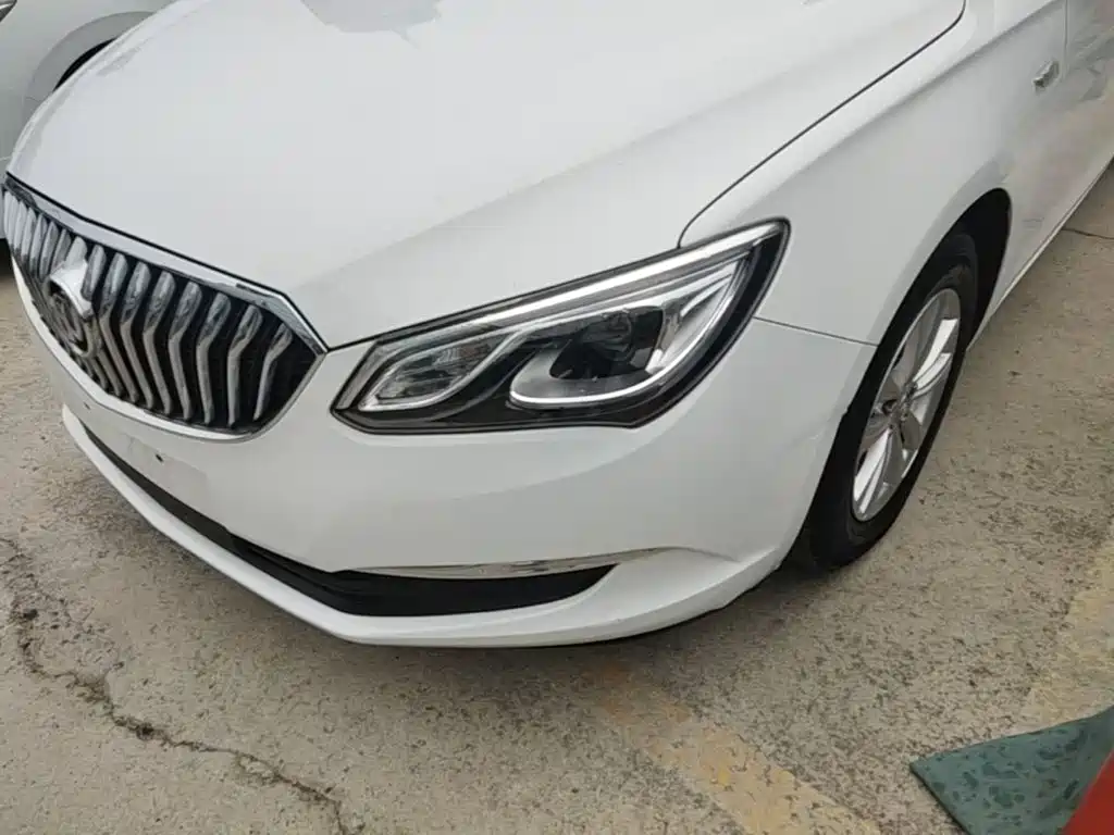 Buick Excelle 2017 — фото 24