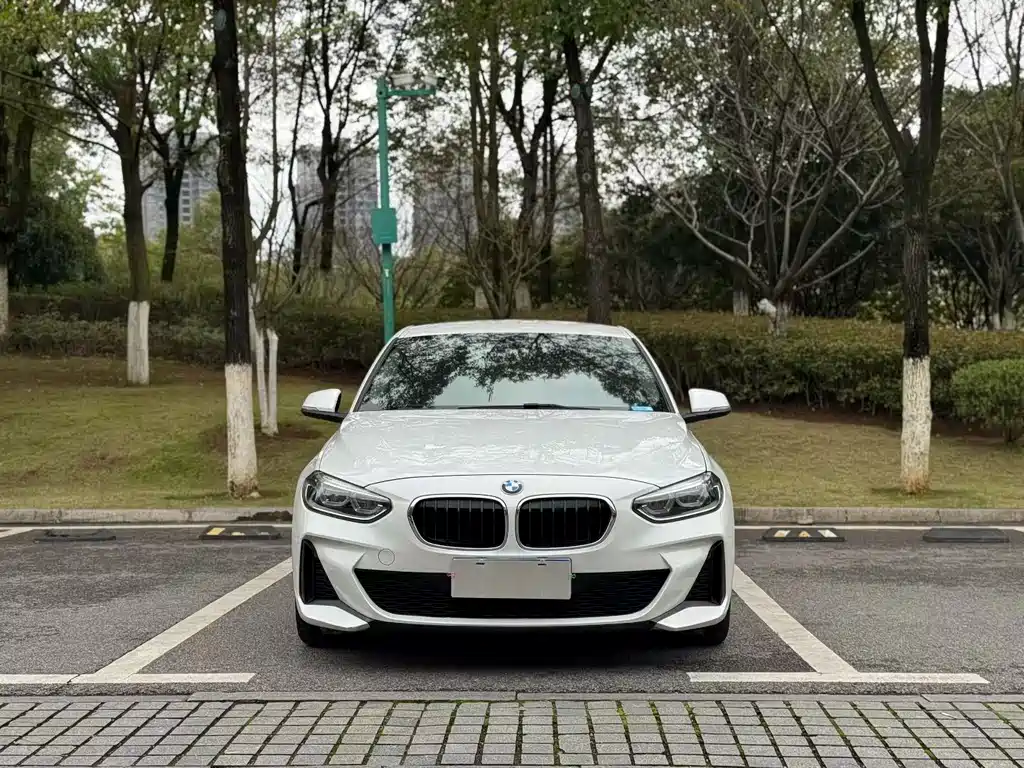 BMW 1 Series 2023
