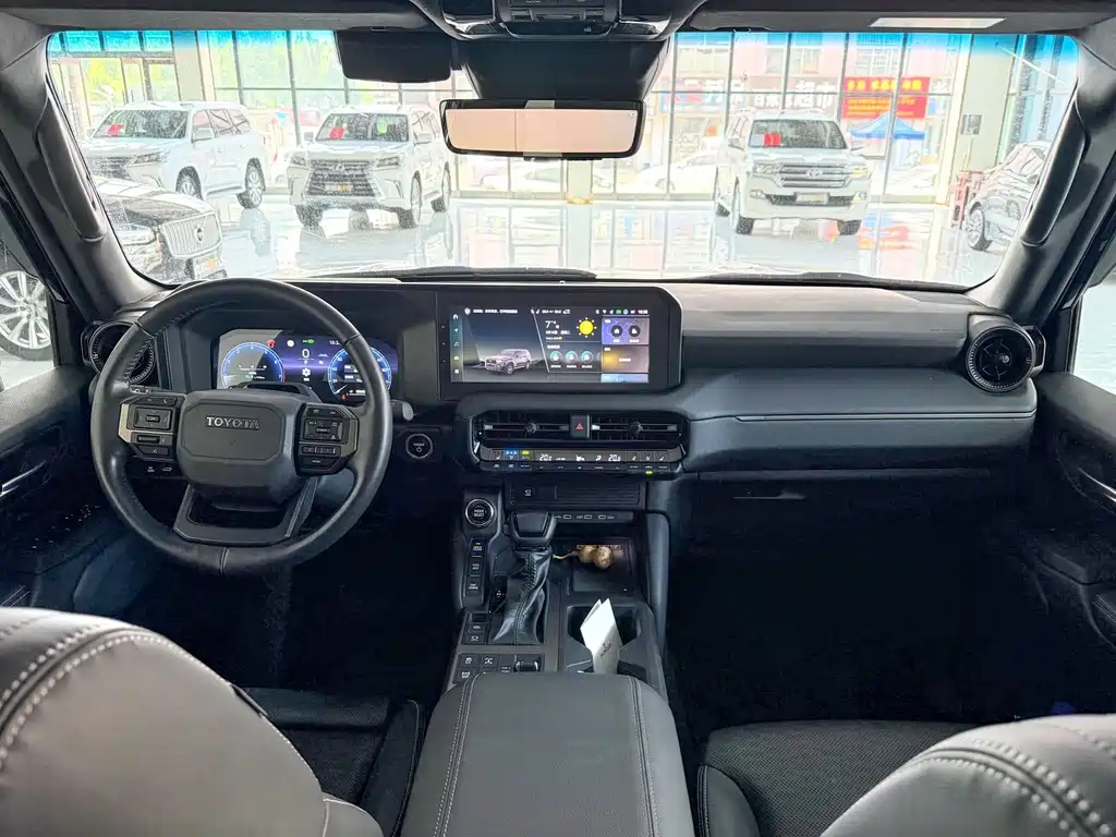 Toyota Prado 2024