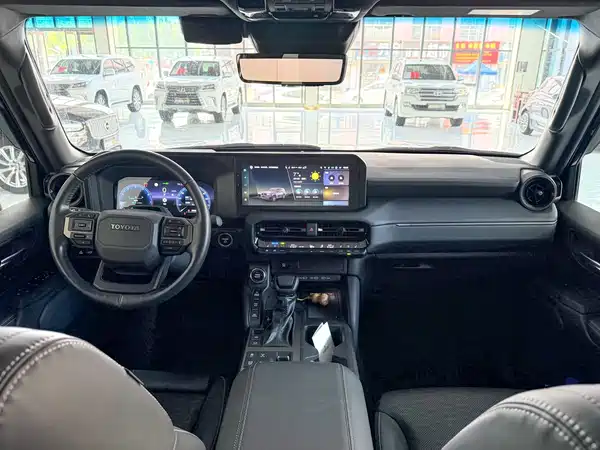 Toyota Prado 2024