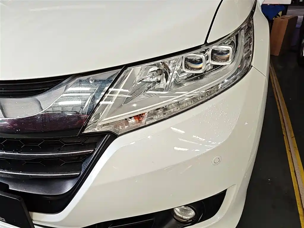 Honda Odyssey 2014 — фото 24