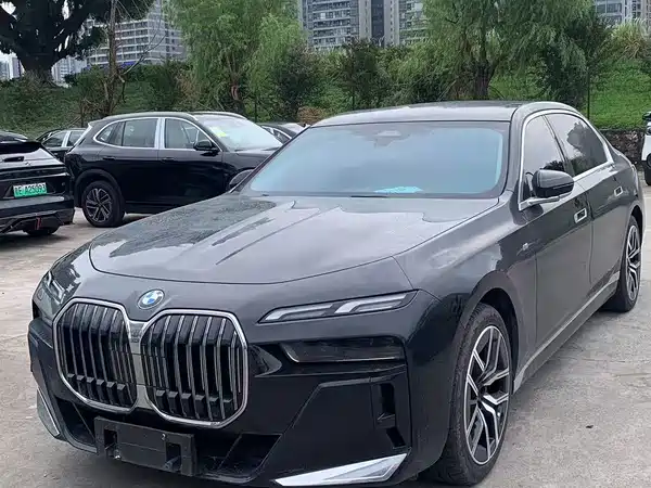 BMW 7 Series 2024