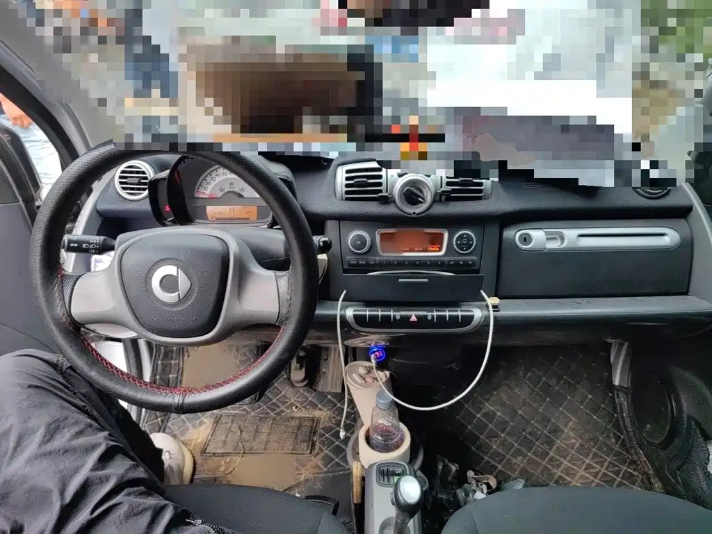 smart fortwo 2015 — фото 13