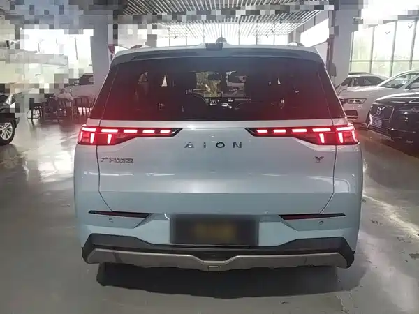 Aion Y 2022